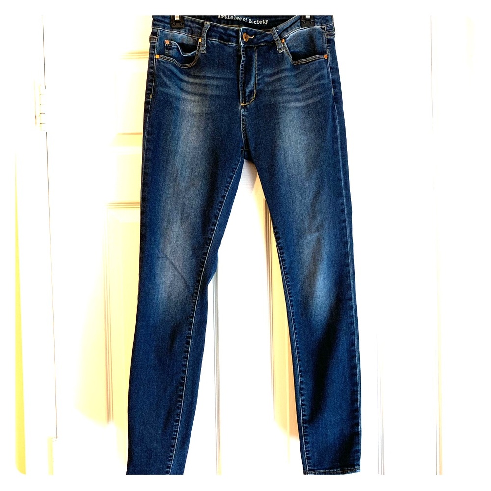 Size 31 Articles of Society Jeans 💗